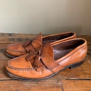 Allen Edmonds Tassel Loafers enfield shoes old money office academia leather usa